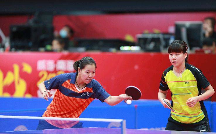 拔中的焦点 拔中的焦点